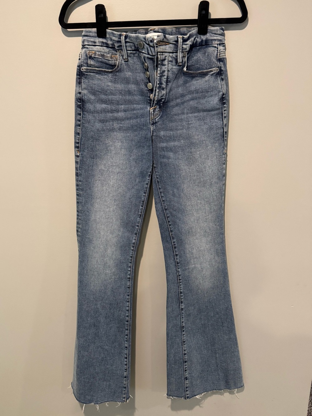 Good American Soft Tech Good Legs Flare Jeans - Picture 2 of 3